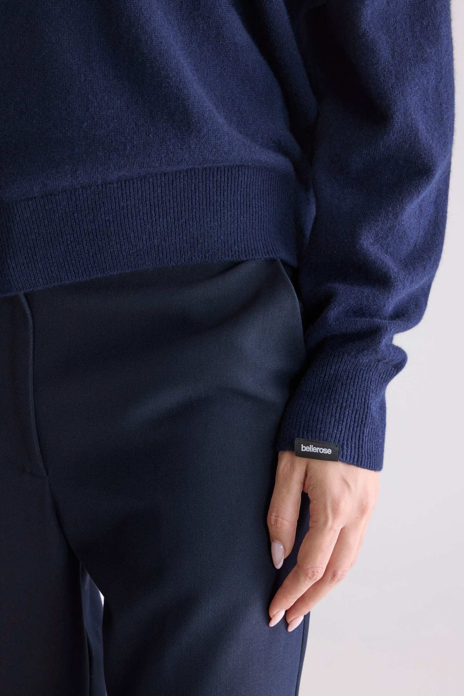 slax cashmere sweater (252 / w / navy)