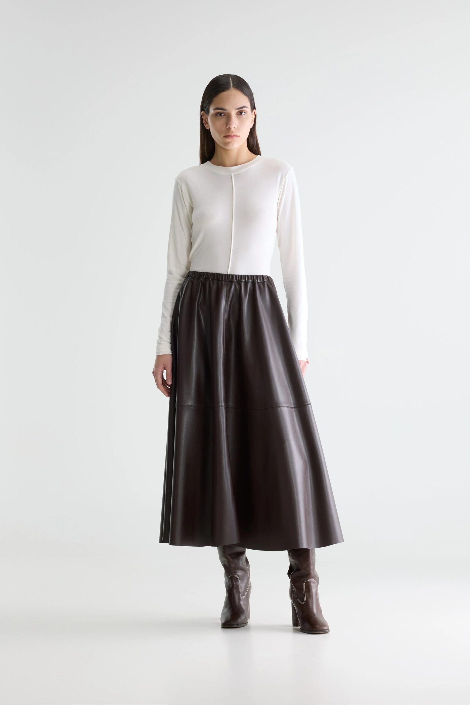 hezra faux leather long skirt (261 / w / dark roast)